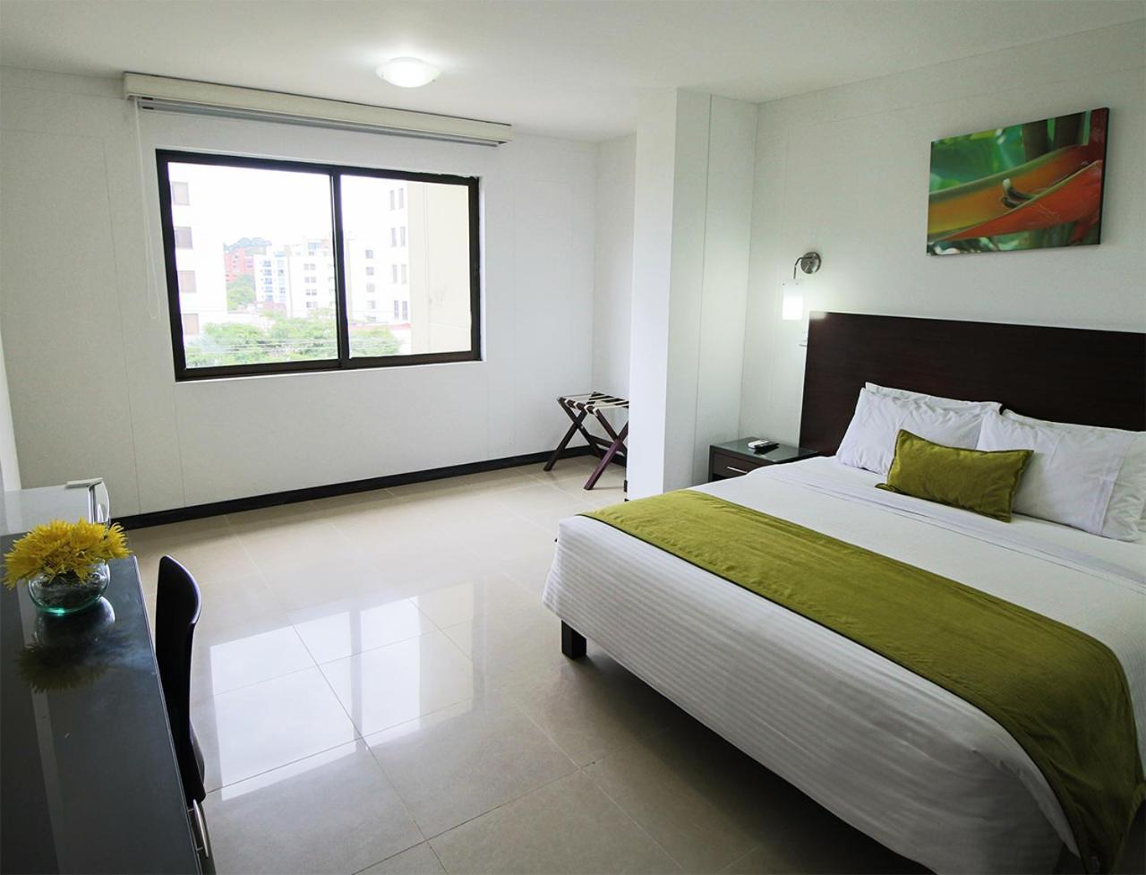 Hotel Pinares Plaza Pereira Exterior foto