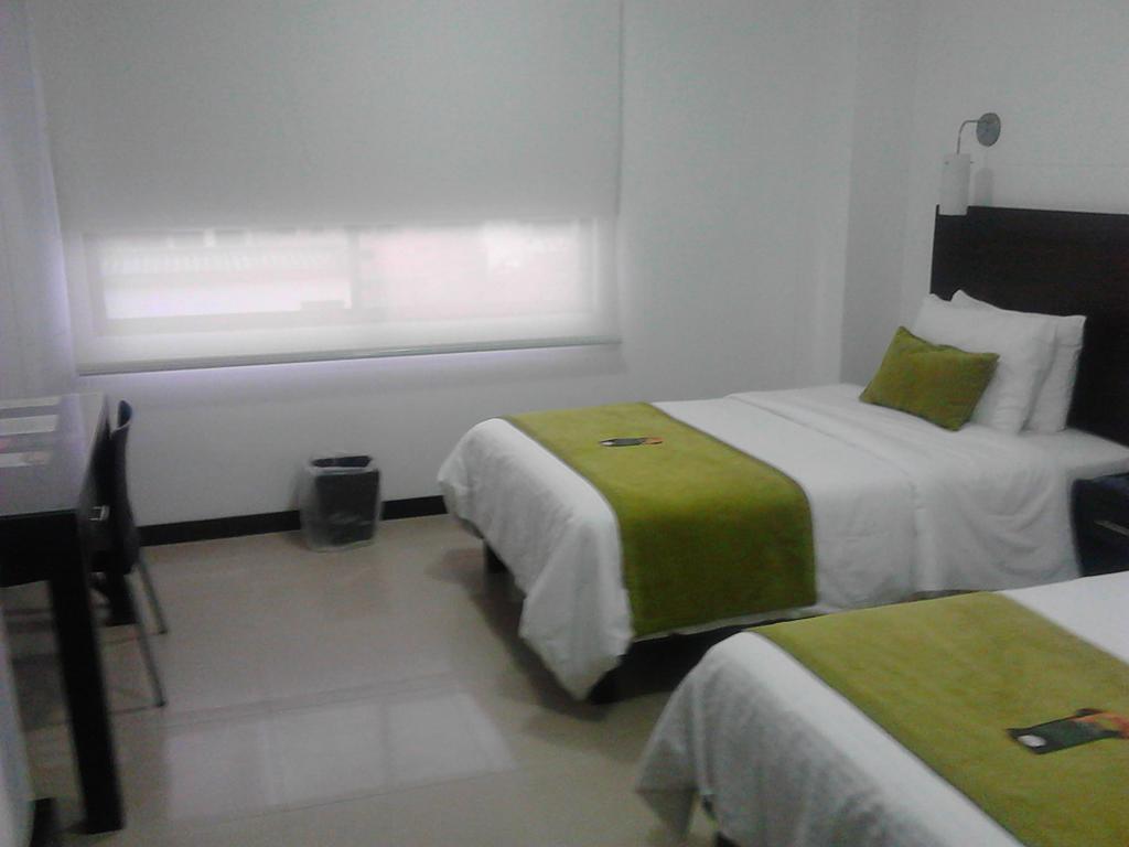 Hotel Pinares Plaza Pereira Exterior foto