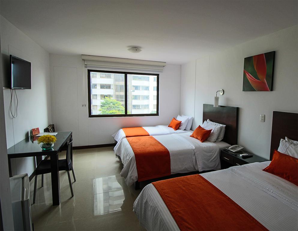 Hotel Pinares Plaza Pereira Exterior foto
